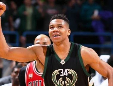 ΝΒΑ: Οι Μπακς μπορεί να έχασαν ο Αντετοκούνμπο όμως τα «σάρωσε» όλα (βίντεο)